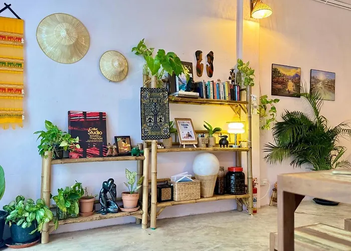 Baan Yentafo - Pink House 3rd Floor Albergue *