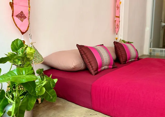 Baan Yentafo - Pink House 3rd Floor Albergue *