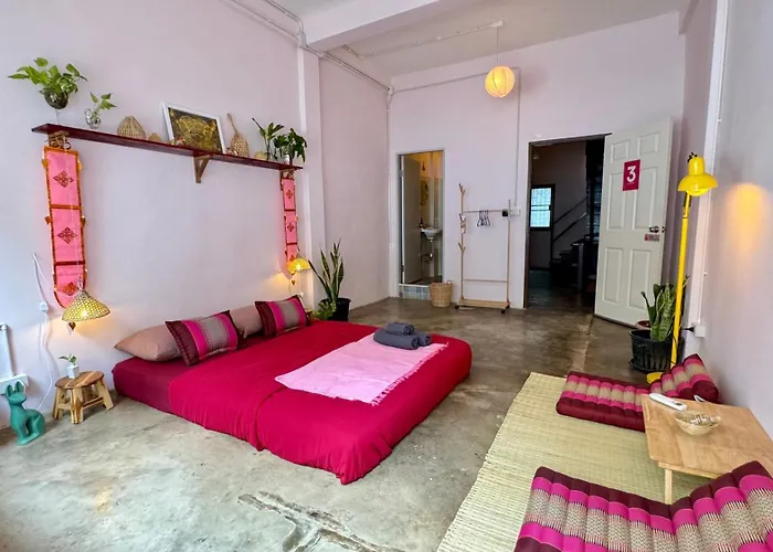 Baan Yentafo - Pink House 3rd Floor Albergue